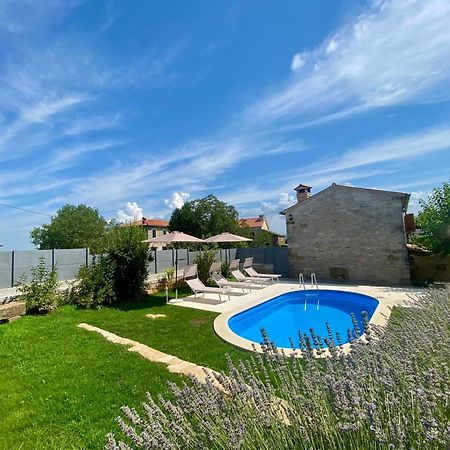Agroturizam Nezic Villa Oprtalj Exterior foto