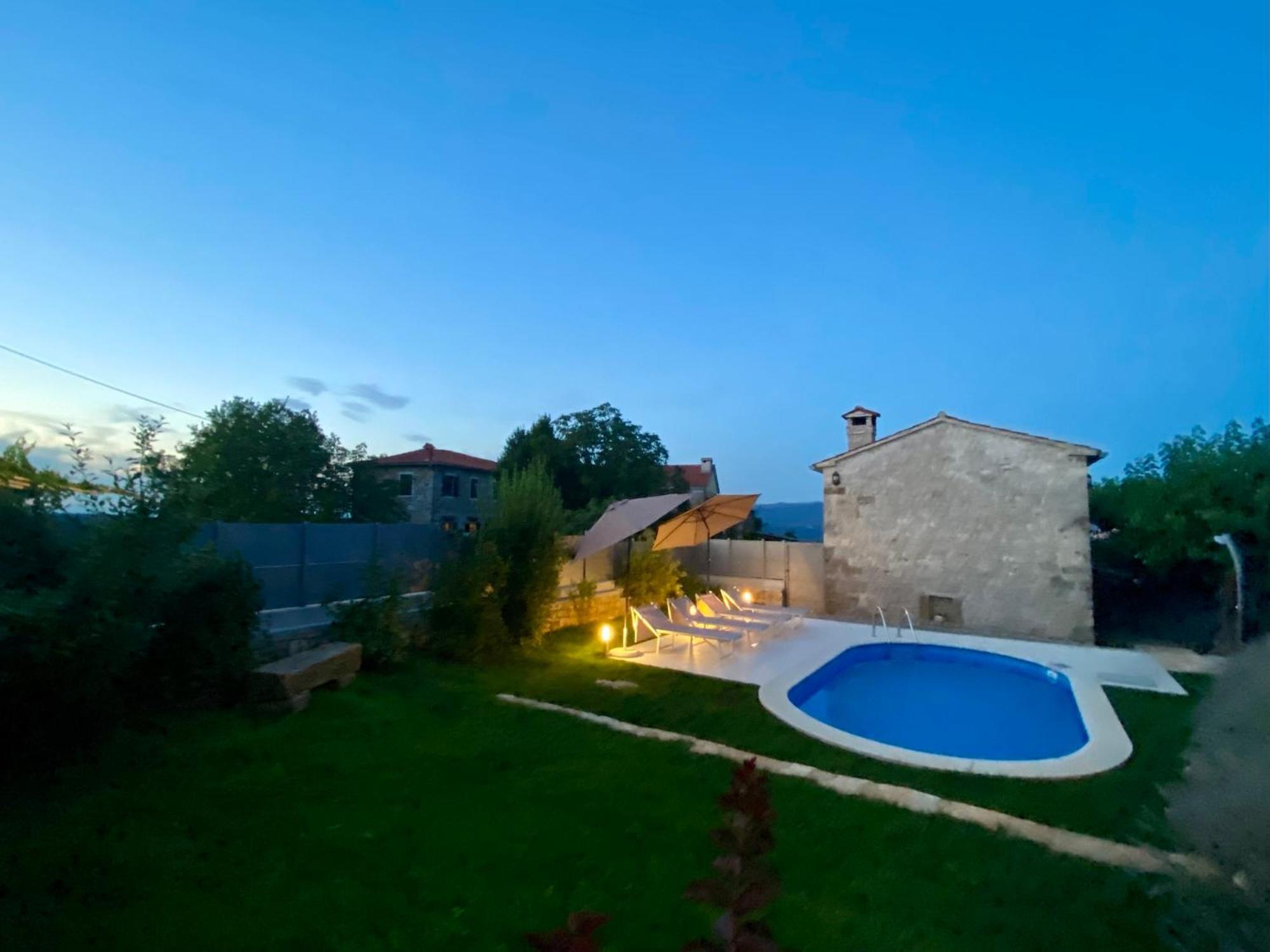 Agroturizam Nezic Villa Oprtalj Exterior foto
