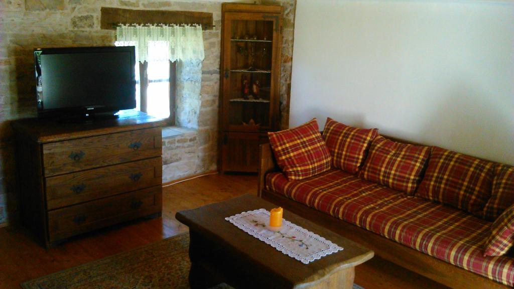 Agroturizam Nezic Villa Oprtalj Exterior foto