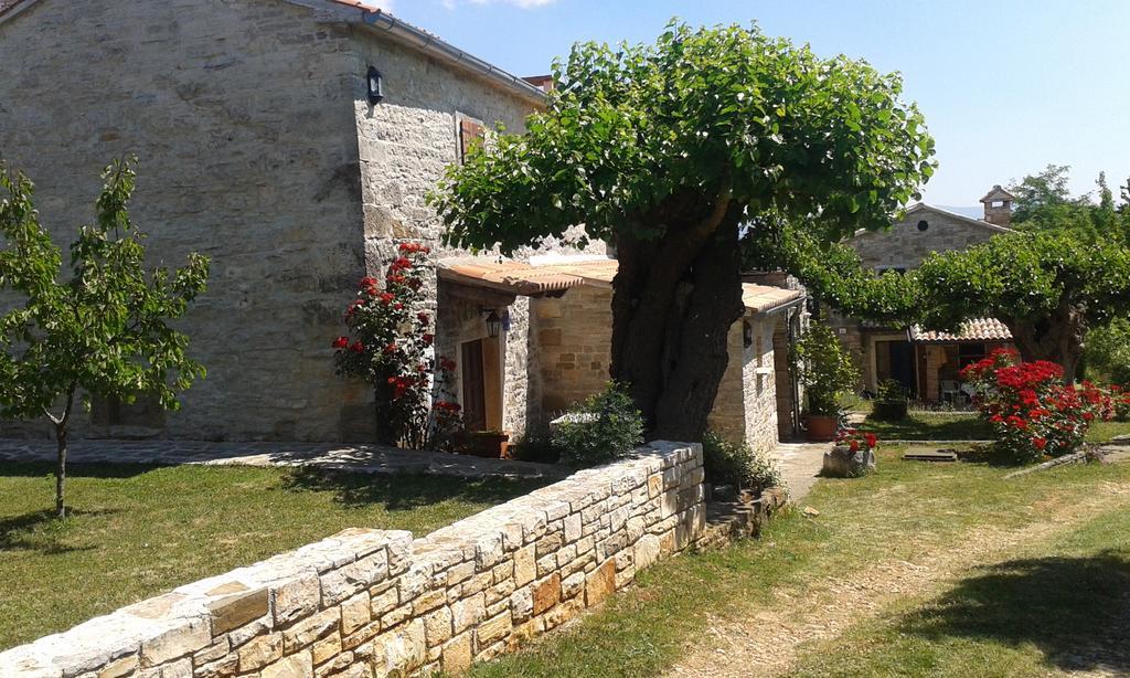 Agroturizam Nezic Villa Oprtalj Exterior foto