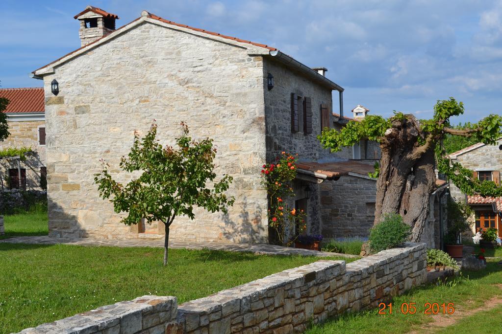 Agroturizam Nezic Villa Oprtalj Exterior foto